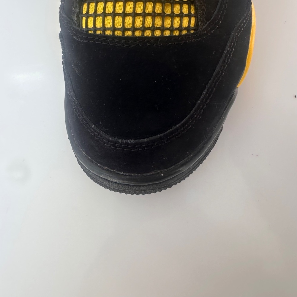 Air Jordan 4 Retro Thunder GS - Picture 8 of 9